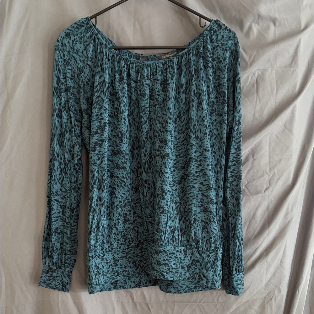 Daisy Fuentes Teal and Black Blouse